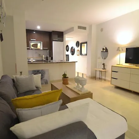 El Castillo Miramar Apartment *